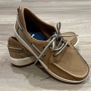 Sperry Tan Boat Shoes size 7M /8.5W